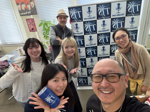 LA Morning Monday #LAMMO DJ Mitsue and DJ Nao with Interns